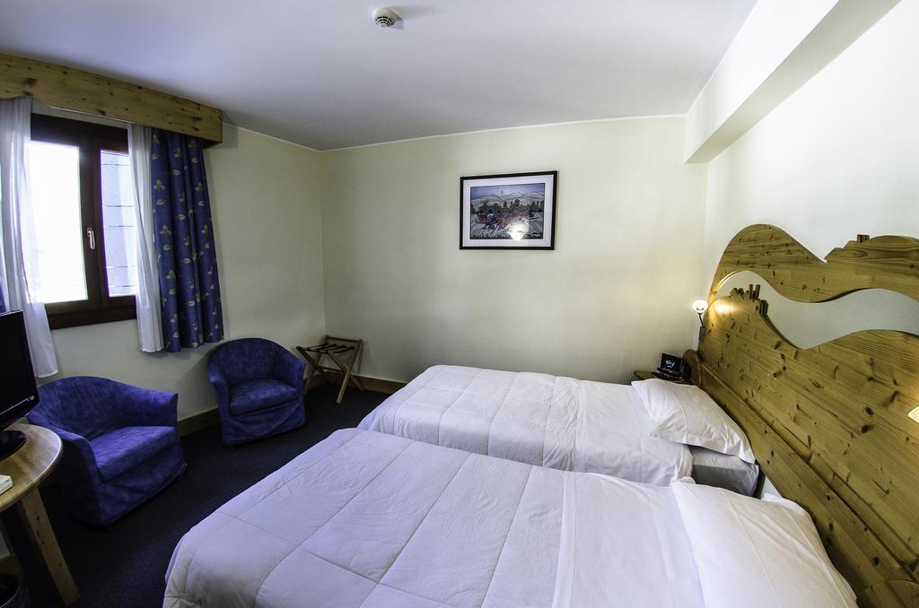 Hotel Rive - Complesso Turistico Campo Smith Bardonecchia Eksteriør billede