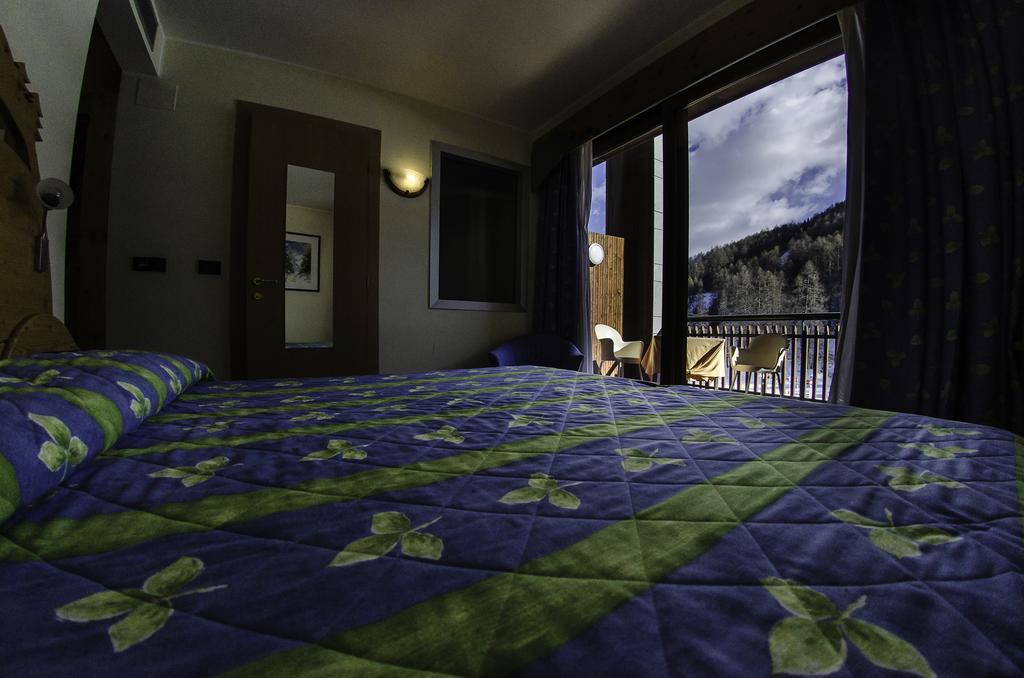 Hotel Rive - Complesso Turistico Campo Smith Bardonecchia Eksteriør billede